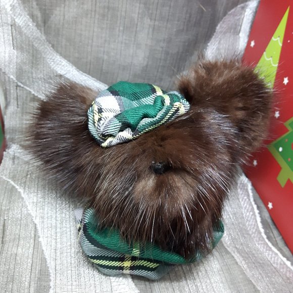 Tartan Teddy Bear Christmas Ornament - Genuine Real Fur - Muskrat - Picture 3 of 7